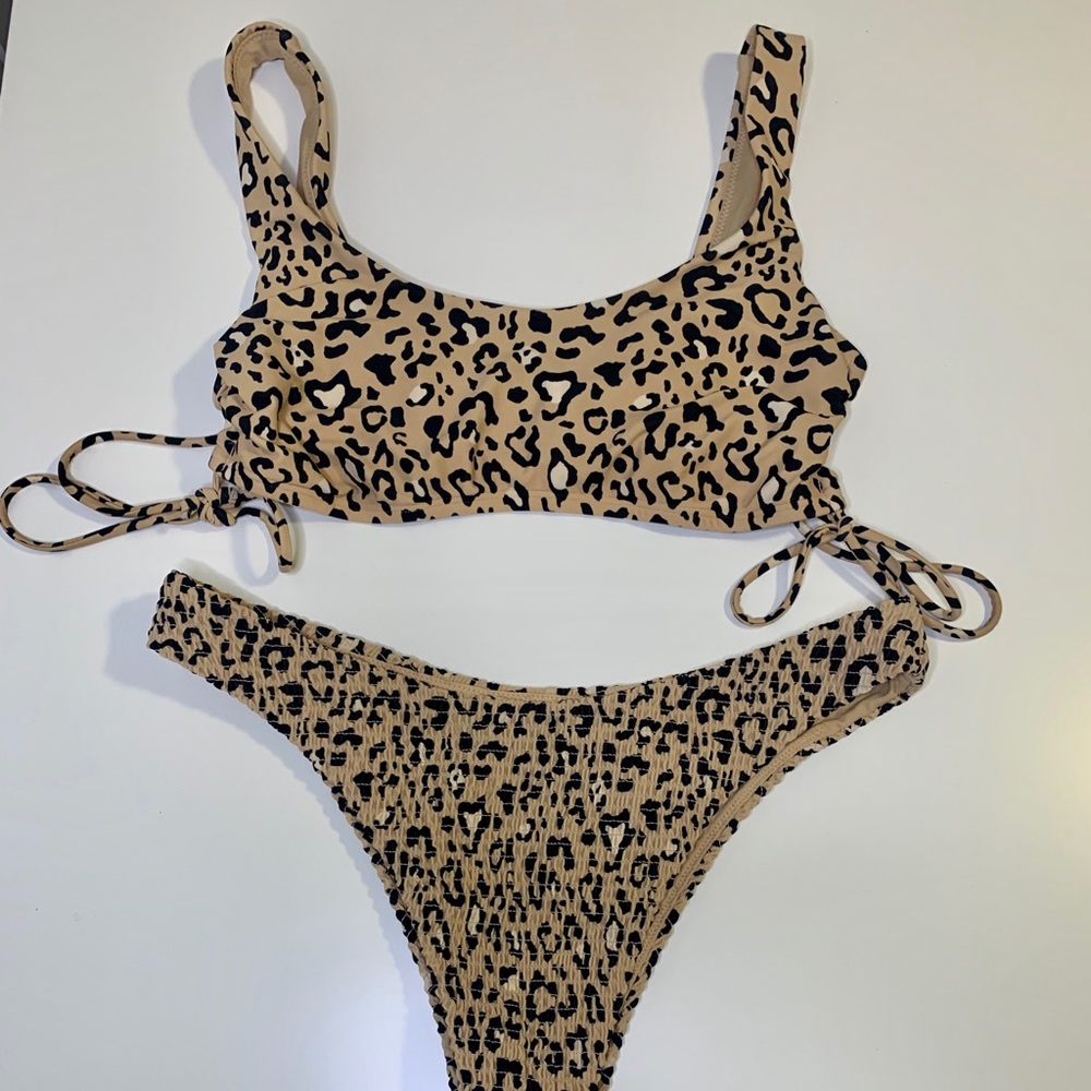 Hollister Leopard Bikini